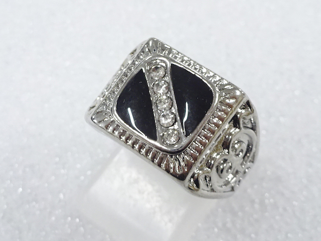 Japanese Kimono / Antique Accessories Metal